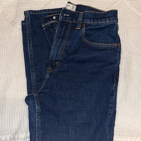 ABERCROMBIE AND FITCH THE ANKLE STRAIGHT ULTRA HIGH RISE JEANS 26s - Picture 3 of 3